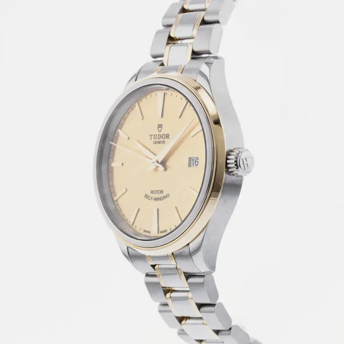 Tudor Style 12503-0004